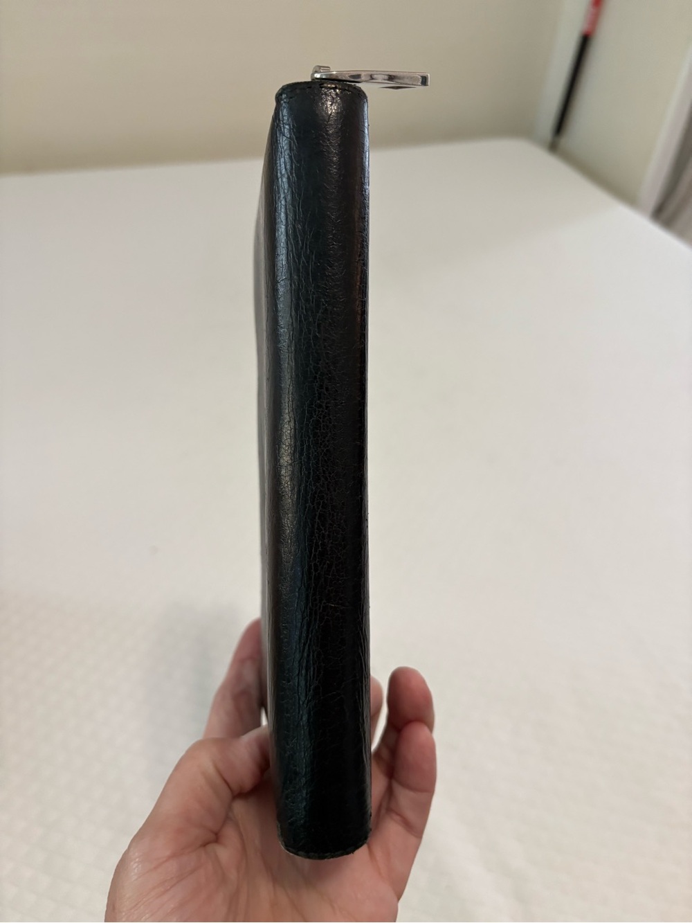 Gucci Black Leather Zip Around Wallet - Picture 3 of 12